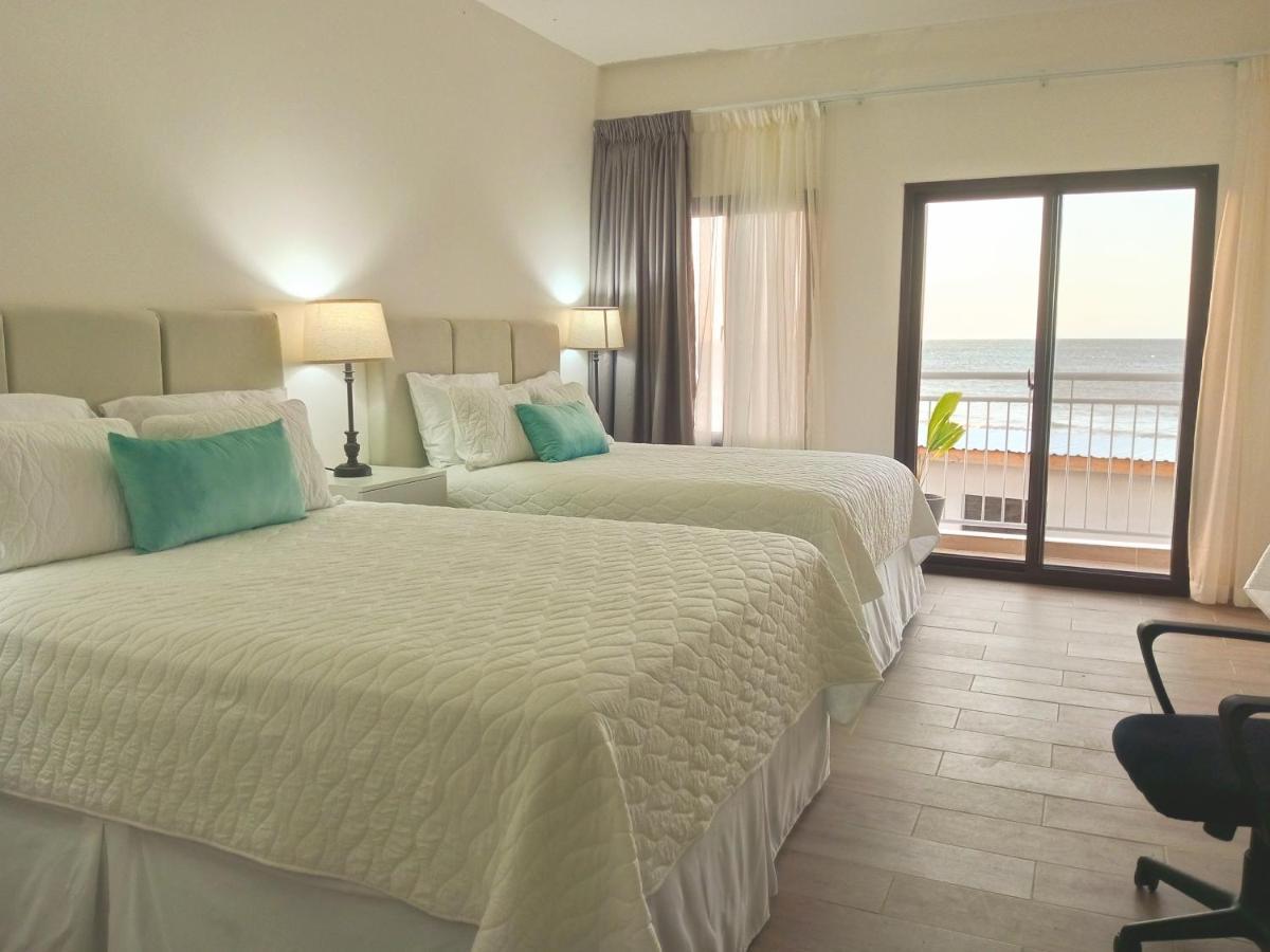 Tramonto Boutique Hotel La Ceiba Bagian luar foto