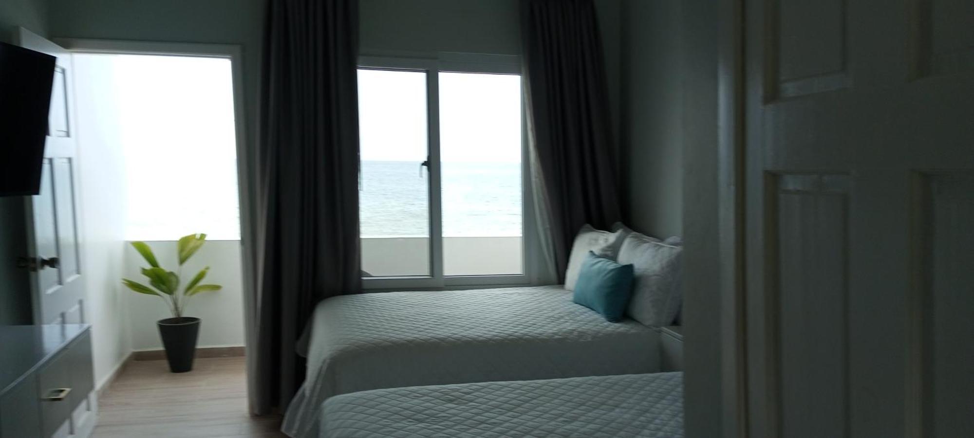 Tramonto Boutique Hotel La Ceiba Bagian luar foto